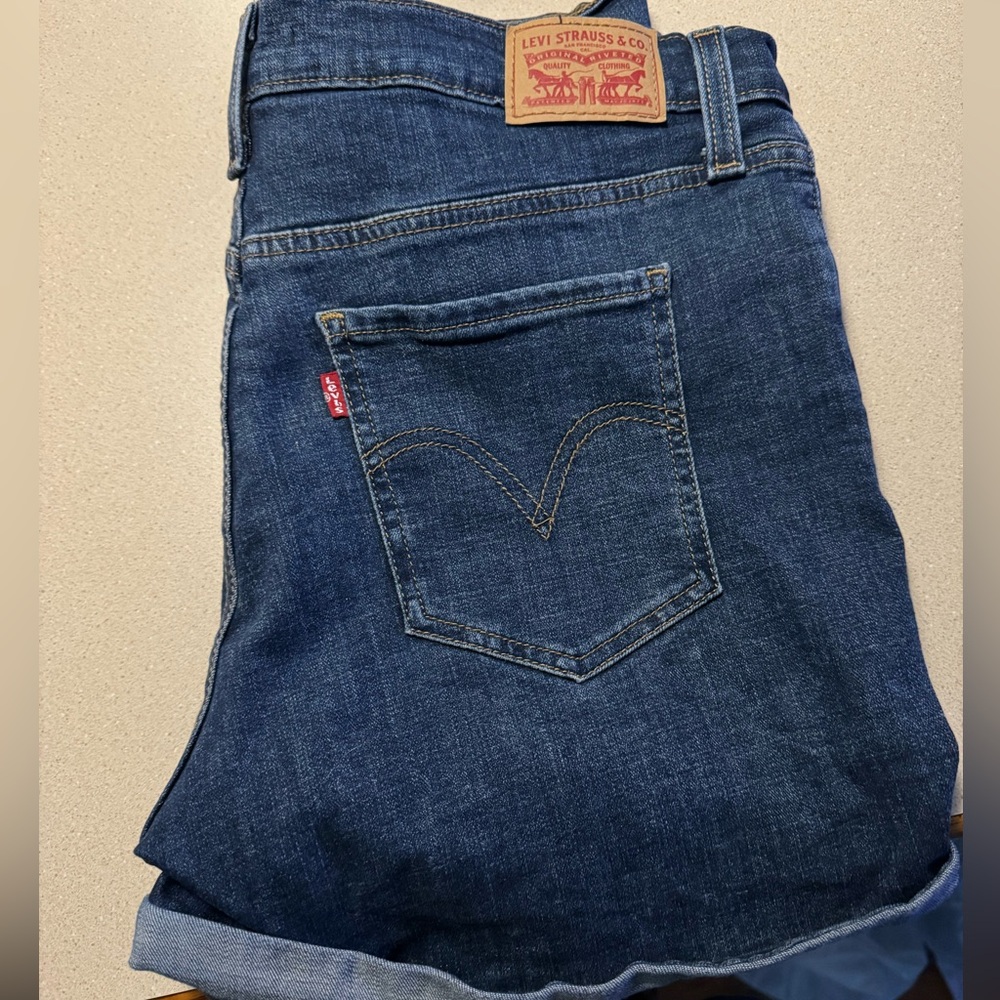 Levi Shorts